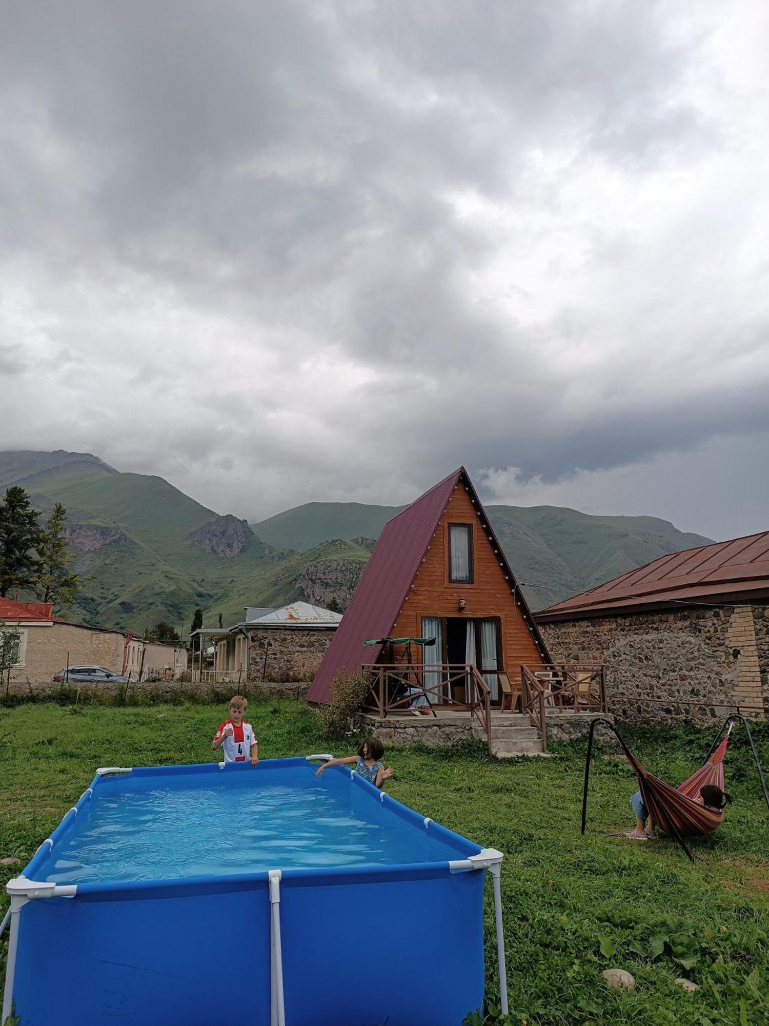 Cottage Natali Stepantsminda Exterior foto